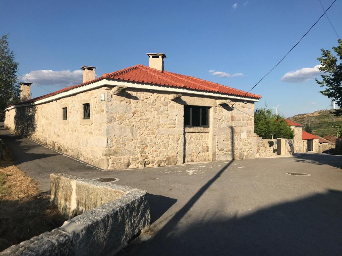 Вилла Quinchoso Dos Bentos Вила-Пока-ди-Агиар Экстерьер фото